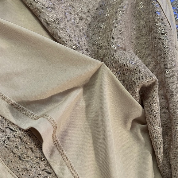 Sparkle Sequin Crop Top – H&M (Size S) - Picture 4 of 5